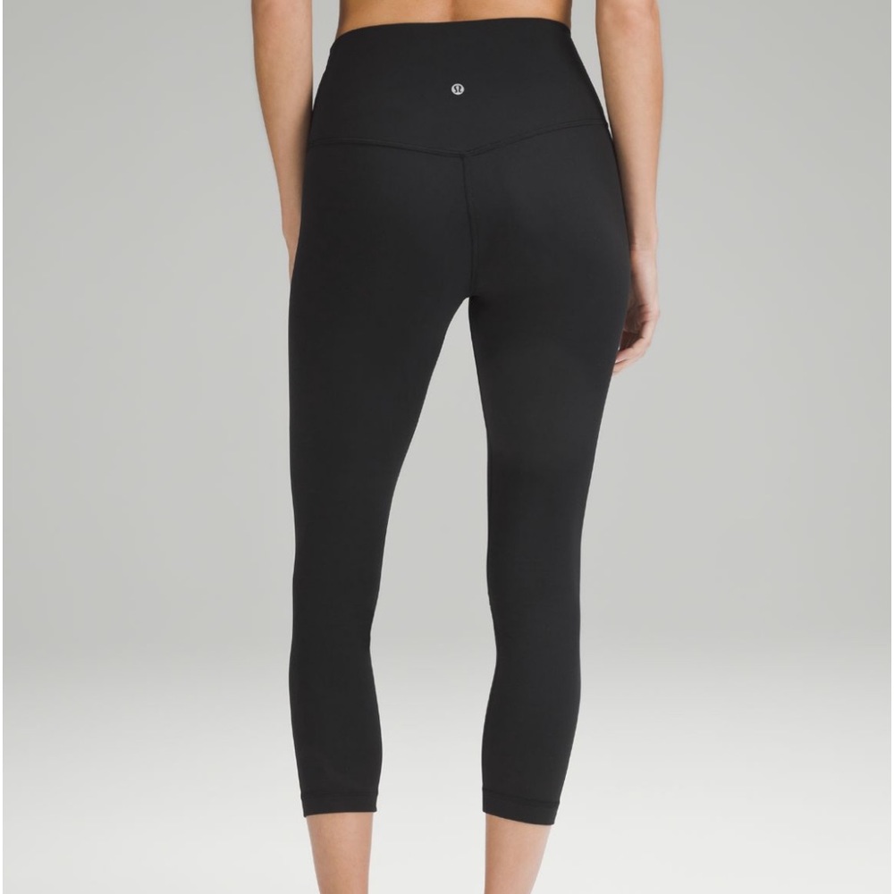 ✴️ NWT LULULEMON ALIGN CROP 21” INSEAM BLACK SIZE 4 | FIRM PRICE | - Picture 6 of 6